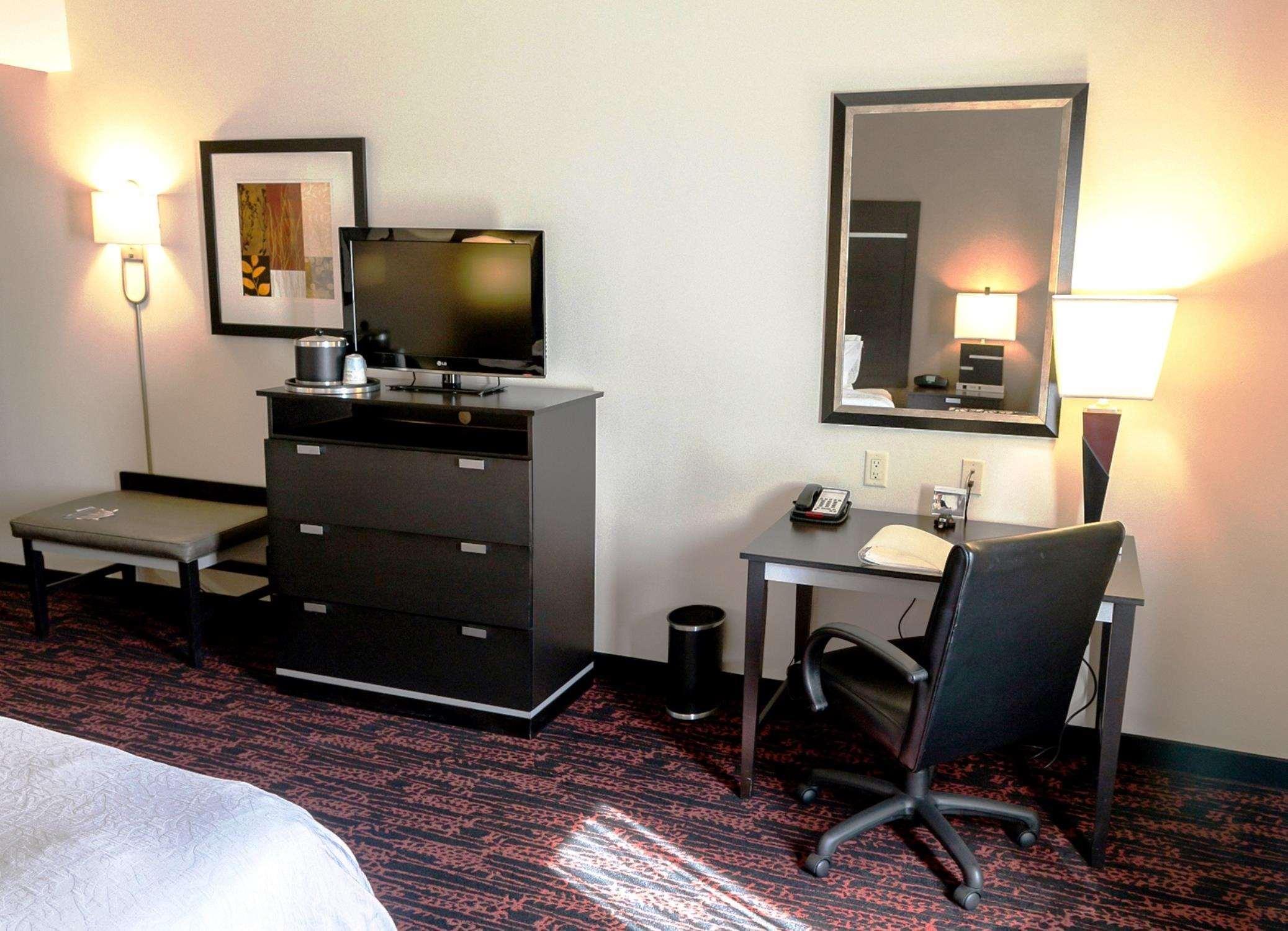 Hampton Inn & Suites Tulsa/Tulsa Hills Екстер'єр фото